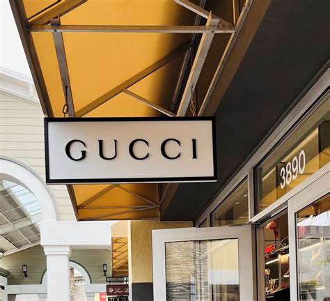 Gucci outlet livermore ca